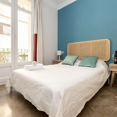 Luxury Via De Colon Apartment *