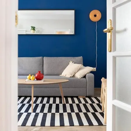 Luxury Via De Colon Apartment